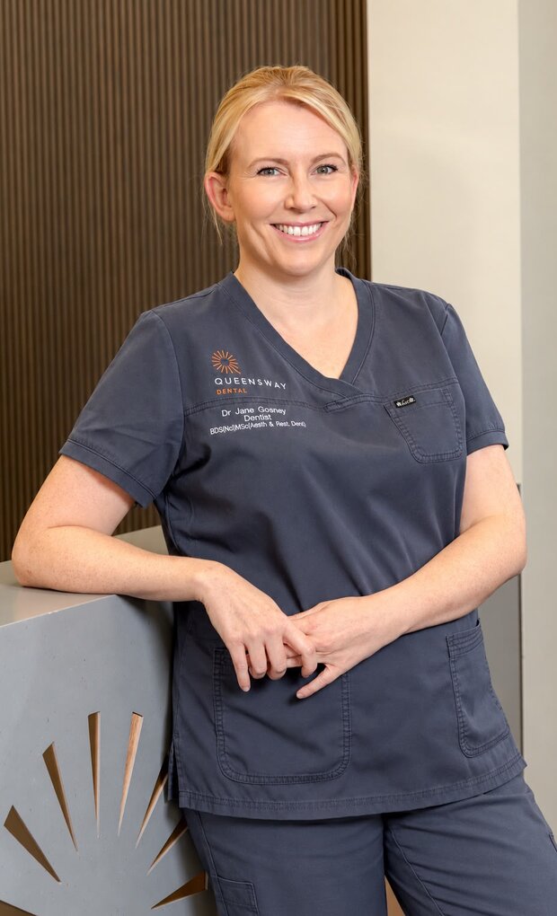 Dr Jane Gosney, Associate Dentist Dr Jane Gosney, Associate Dentist