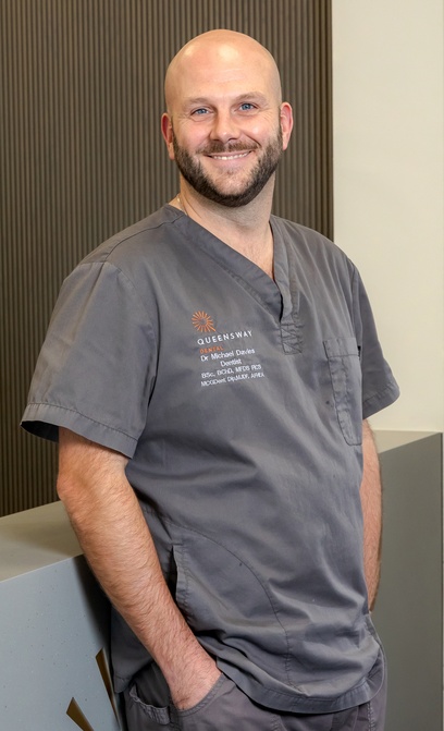 Dr Michael Davies