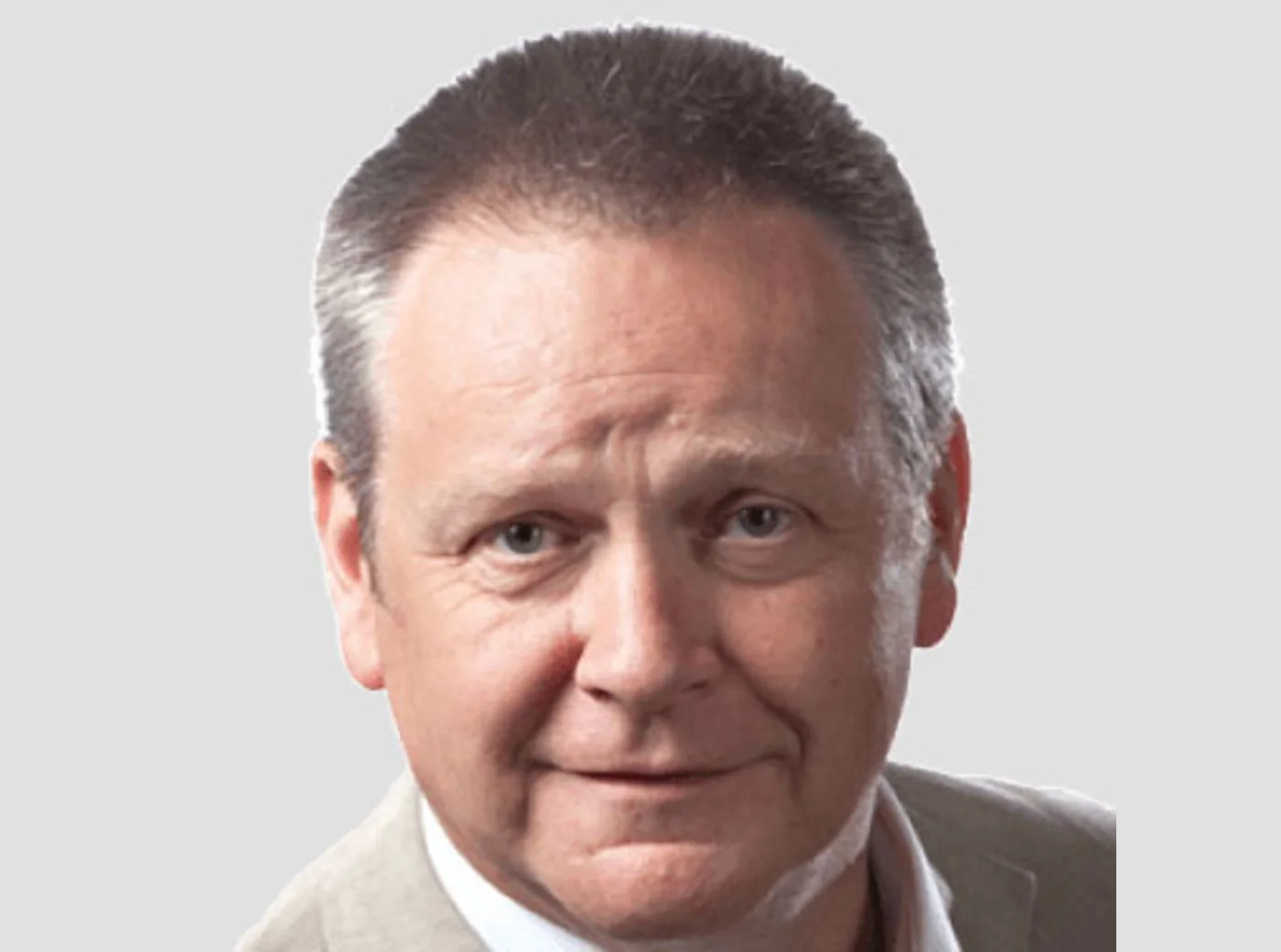 Mr Rob Banks, Partner, Consultant in Oral & Maxillofacial Surgery at Queensway Dental Mr Rob Banks, Partner, Consultant in Oral & Maxillofacial Surgery at Queensway Dental
