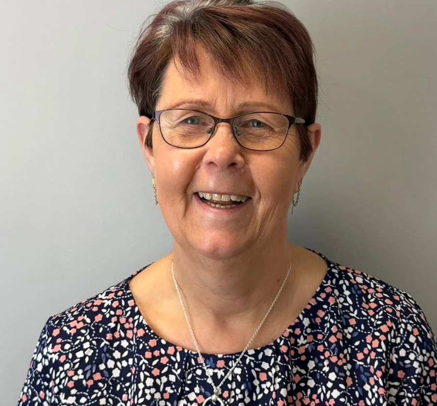 Julie Hegedus, Finance Assistant