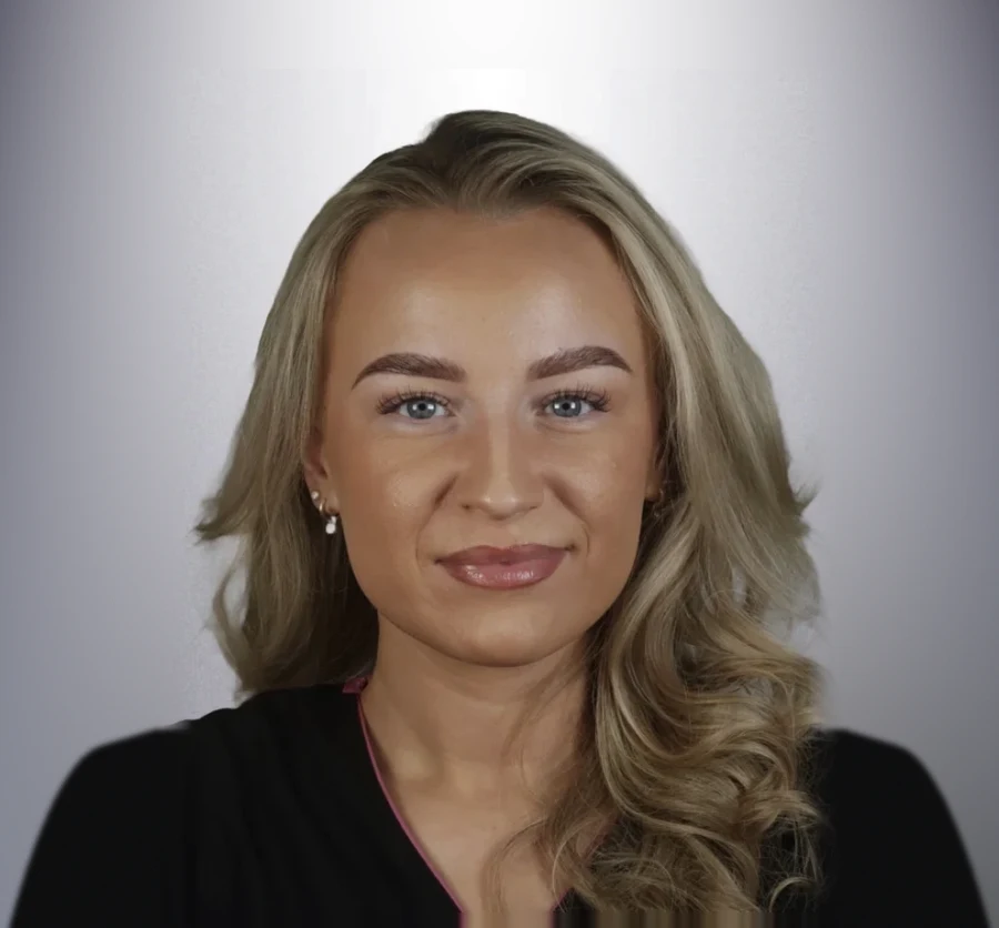 Lauren Knox, Dental Nurse