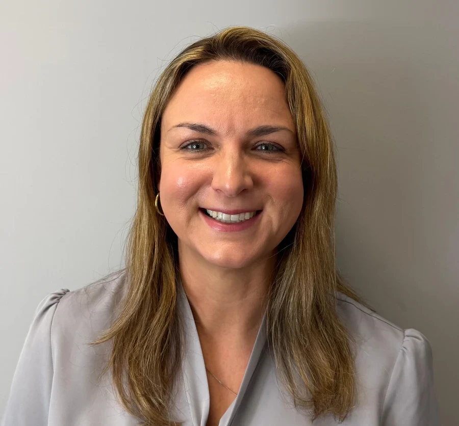 Lena Jackson, Receptionist