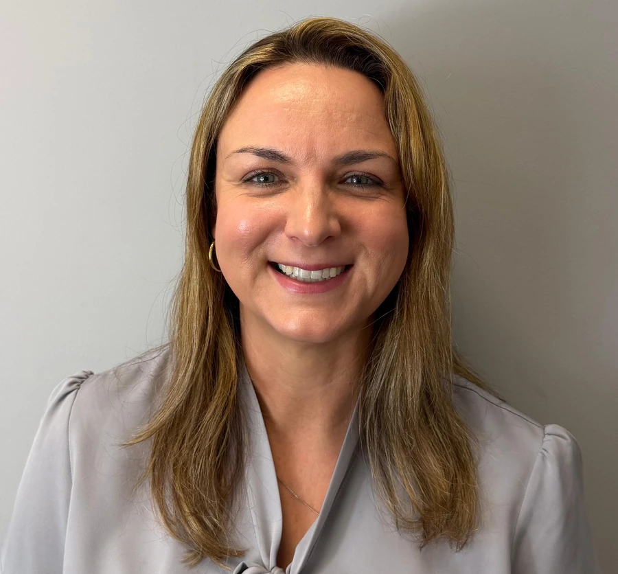 Lena Jackson, Receptionist
