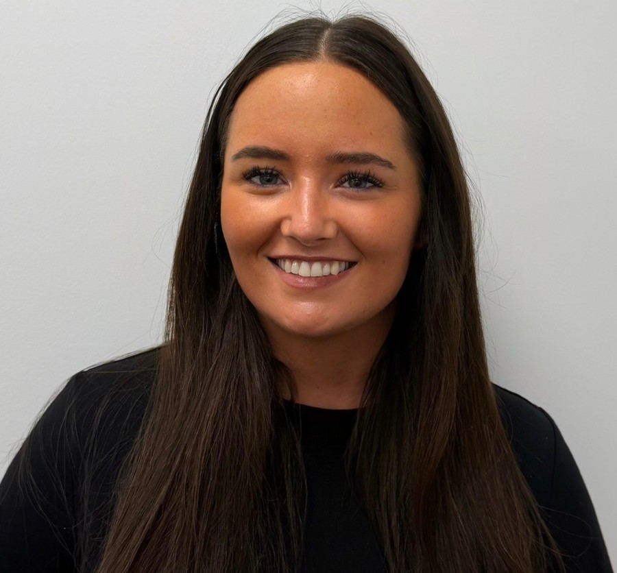 Leah Harrison, Receptionist